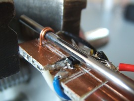 quadrature_encoder_with_axle.jpg, 16kB