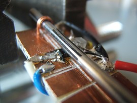 quadrature_encoder_with_axle.jpg, 16kB