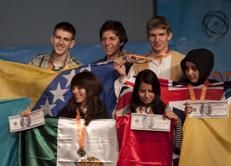 Zlaté medaile - infomatrix 2011